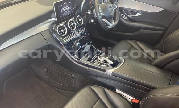 Tenga Tsaru Mercedes-Benz C-Classe Tsvuku Mota in Kabwe in Zambia Tenga Tsaru Mercedes-Benz C-Classe Tsvuku Mota in Kabwe in Zambia