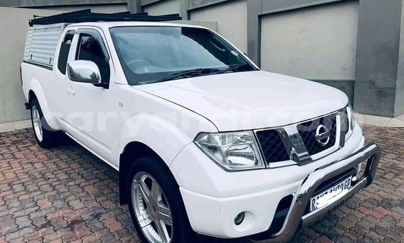Acheter Occasion Voiture Nissan Navara Blanc à Chingola, Zambie Acheter Occasion Voiture Nissan Navara Blanc à Chingola, Zambie