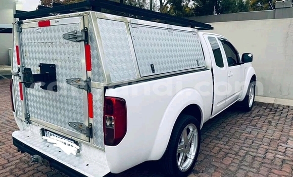 Acheter Occasion Voiture Nissan Navara Blanc à Chingola, Zambie Acheter Occasion Voiture Nissan Navara Blanc à Chingola, Zambie