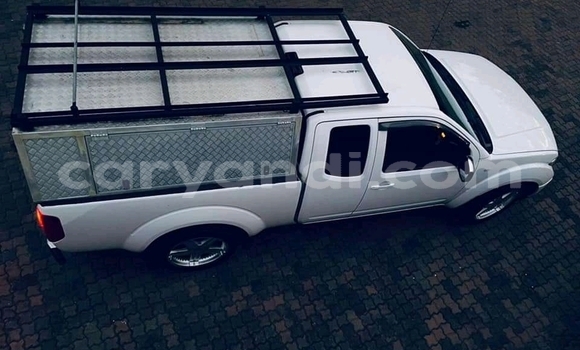 Acheter Occasion Voiture Nissan Navara Blanc à Chingola, Zambie Acheter Occasion Voiture Nissan Navara Blanc à Chingola, Zambie