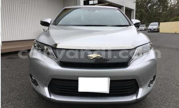 Acheter Occasion Voiture Toyota Harrier Gris à Livingstone, Zambie Acheter Occasion Voiture Toyota Harrier Gris à Livingstone, Zambie