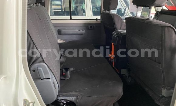 Buy Used Toyota Land Cruiser White Car in Livingstone in Zambia Buy Used Toyota Land Cruiser White Car in Livingstone in Zambia