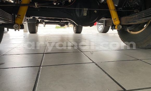 Buy Used Toyota Land Cruiser White Car in Livingstone in Zambia Buy Used Toyota Land Cruiser White Car in Livingstone in Zambia