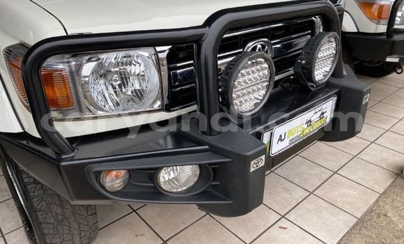 Buy Used Toyota Land Cruiser White Car in Livingstone in Zambia Buy Used Toyota Land Cruiser White Car in Livingstone in Zambia