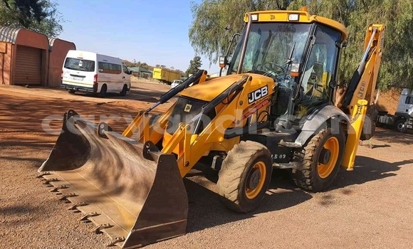 Buy Used Volvo F4 Other Truck in Choma in Southern Buy Used Volvo F4 Other Truck in Choma in Southern