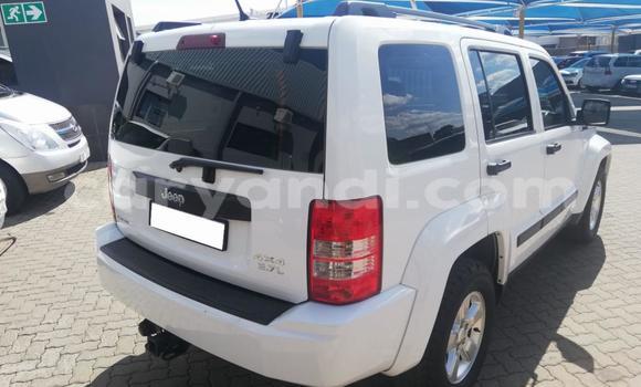 Acheter Occasion Voiture Jeep Cherokee Blanc à Limulunga, Occidental Acheter Occasion Voiture Jeep Cherokee Blanc à Limulunga, Occidental