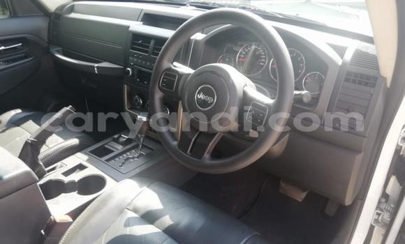 Acheter Occasion Voiture Jeep Cherokee Blanc à Limulunga, Occidental Acheter Occasion Voiture Jeep Cherokee Blanc à Limulunga, Occidental