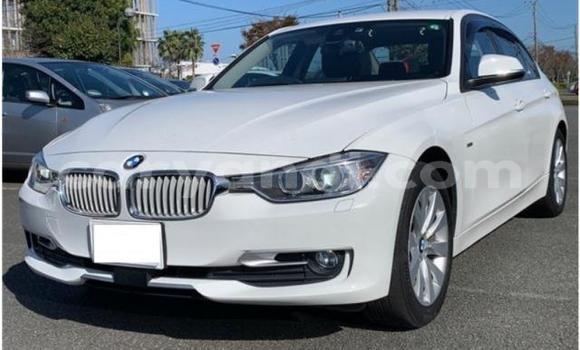 Buy Used BMW 3–Series White Car in Livingstone in Zambia