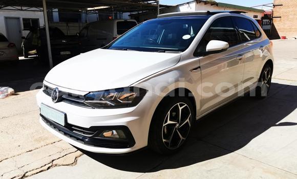 Buy Used Volkswagen Polo White Car in Kansanshi in North-Western