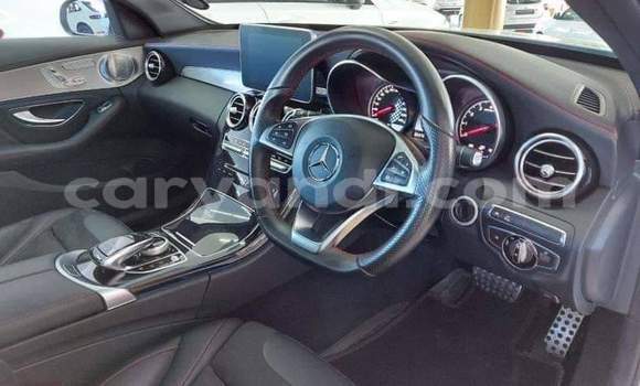 Acheter Occasion Voiture Mercedes-Benz C-Classe Blanc à Chipata, Zambie Acheter Occasion Voiture Mercedes-Benz C-Classe Blanc à Chipata, Zambie