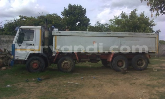 Buy Used Volvo FL Blue Truck in Lusaka in Zambia Buy Used Volvo FL Blue Truck in Lusaka in Zambia