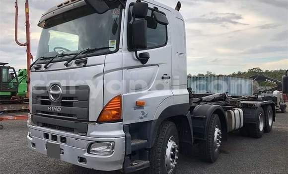 Buy Used Hino 300 Series White Truck in Chipata in Zambia