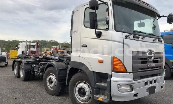 Acheter Occasion Utilitaire Hino 300 Series Blanc à Chipata, Zambie Acheter Occasion Utilitaire Hino 300 Series Blanc à Chipata, Zambie