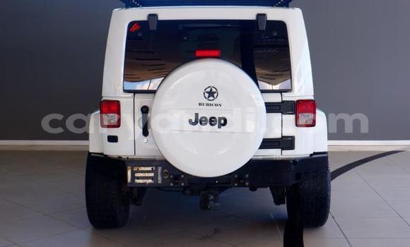 Acheter Occasion Voiture Jeep Wrangler Blanc à Livingstone, Zambie Acheter Occasion Voiture Jeep Wrangler Blanc à Livingstone, Zambie