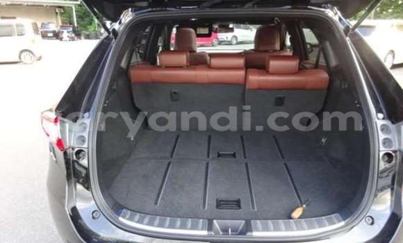Acheter Occasion Voiture Toyota Harrier Noir à Livingstone, Zambie Acheter Occasion Voiture Toyota Harrier Noir à Livingstone, Zambie