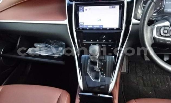 Acheter Occasion Voiture Toyota Harrier Noir à Livingstone, Zambie Acheter Occasion Voiture Toyota Harrier Noir à Livingstone, Zambie