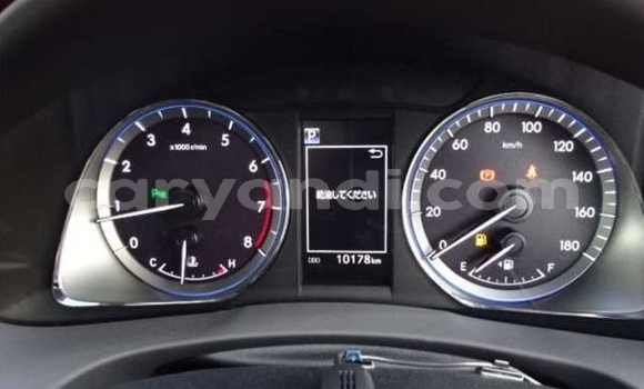 Acheter Occasion Voiture Toyota Harrier Noir à Livingstone, Zambie Acheter Occasion Voiture Toyota Harrier Noir à Livingstone, Zambie