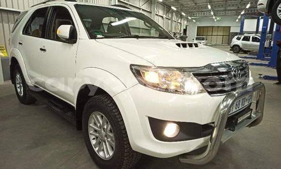 Acheter Occasion Voiture Toyota Fortuner Blanc à Chipata, Zambie Acheter Occasion Voiture Toyota Fortuner Blanc à Chipata, Zambie
