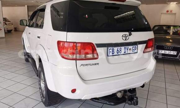 Acheter Occasion Voiture Toyota Fortuner Blanc à Chipata, Zambie Acheter Occasion Voiture Toyota Fortuner Blanc à Chipata, Zambie