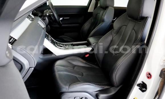 Acheter Occasion Voiture Land Rover Range Rover Evoque Blanc à Livingstone, Zambie Acheter Occasion Voiture Land Rover Range Rover Evoque Blanc à Livingstone, Zambie