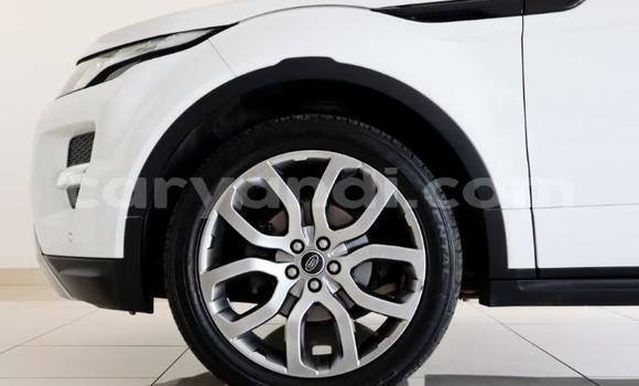Acheter Occasion Voiture Land Rover Range Rover Evoque Blanc à Livingstone, Zambie Acheter Occasion Voiture Land Rover Range Rover Evoque Blanc à Livingstone, Zambie