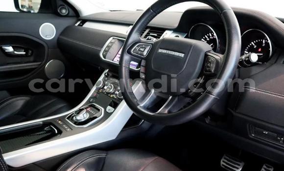 Acheter Occasion Voiture Land Rover Range Rover Evoque Blanc à Livingstone, Zambie Acheter Occasion Voiture Land Rover Range Rover Evoque Blanc à Livingstone, Zambie