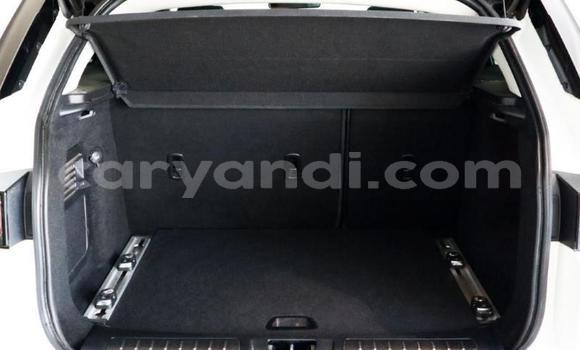 Acheter Occasion Voiture Land Rover Range Rover Evoque Blanc à Livingstone, Zambie Acheter Occasion Voiture Land Rover Range Rover Evoque Blanc à Livingstone, Zambie