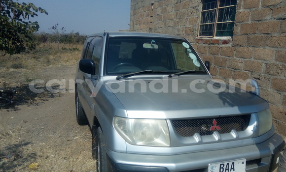 Acheter Occasion Voiture Mitsubishi Pajero iO Gris à Katete, Est Acheter Occasion Voiture Mitsubishi Pajero iO Gris à Katete, Est