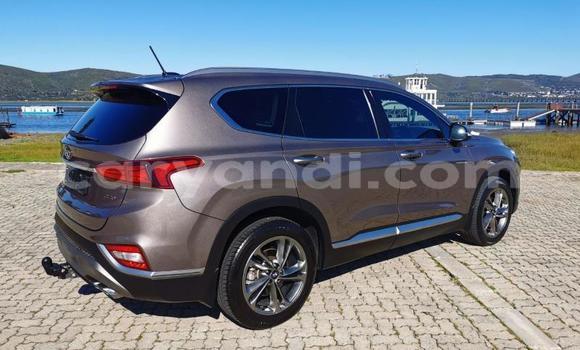 Tenga Tsaru Hyundai Santa Fe Sirivha Mota in Kitwe in Zambia Tenga Tsaru Hyundai Santa Fe Sirivha Mota in Kitwe in Zambia