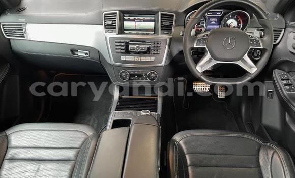 Tenga Tsaru Mercedes‒Benz M-klasse AMG Sirivha Mota in Chingola in Zambia Tenga Tsaru Mercedes‒Benz M-klasse AMG Sirivha Mota in Chingola in Zambia