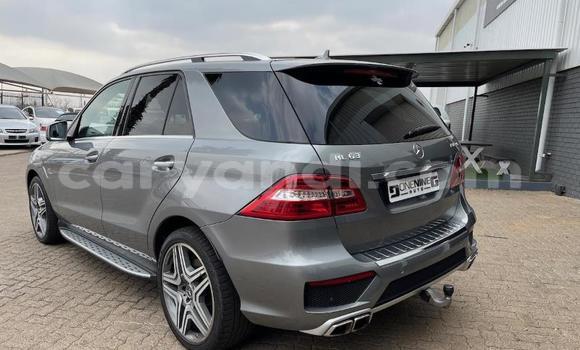 Tenga Tsaru Mercedes‒Benz M-klasse AMG Sirivha Mota in Chingola in Zambia Tenga Tsaru Mercedes‒Benz M-klasse AMG Sirivha Mota in Chingola in Zambia