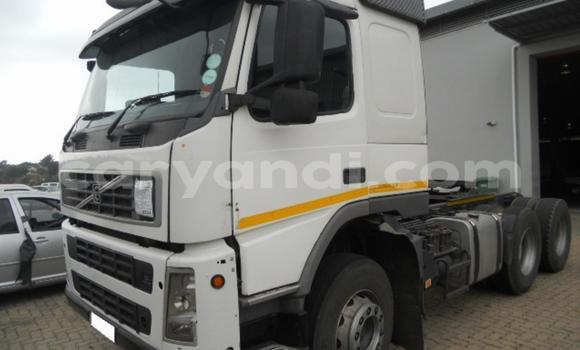 Buy Used Volvo FL White Truck in Lundazi in Eastern Buy Used Volvo FL White Truck in Lundazi in Eastern