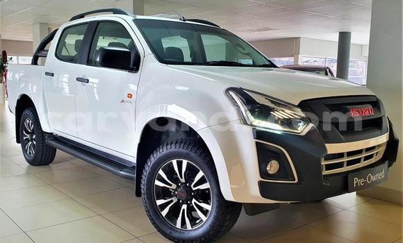 Acheter Occasion Voiture Isuzu D–MAX Blanc à Chingola, Zambie Acheter Occasion Voiture Isuzu D–MAX Blanc à Chingola, Zambie