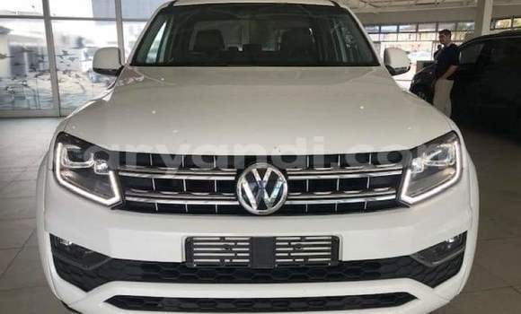 Nunua Ilio tumika Volkswagen Amarok Nyeupe Gari ndani ya Chipata nchini Zambia Nunua Ilio tumika Volkswagen Amarok Nyeupe Gari ndani ya Chipata nchini Zambia
