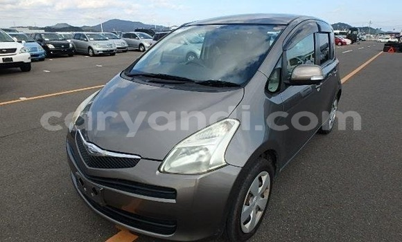 Acheter Import Voiture Toyota Ractis Marron à Lusaka, Zambie Acheter Import Voiture Toyota Ractis Marron à Lusaka, Zambie