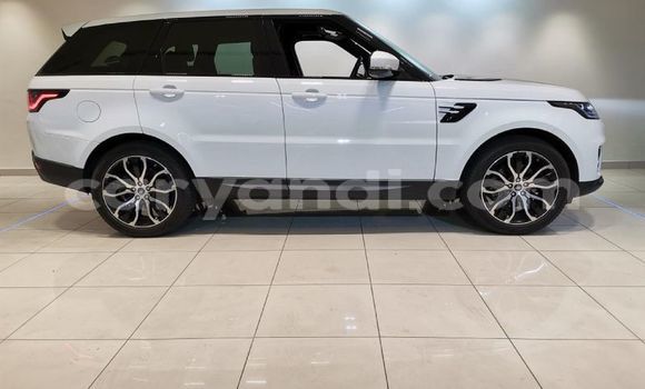 Acheter Occasion Voiture Land Rover Range Rover Blanc à Livingstone, Zambie Acheter Occasion Voiture Land Rover Range Rover Blanc à Livingstone, Zambie