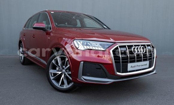 Acheter Occasion Voiture Audi Q7 Rouge à Livingstone, Zambie