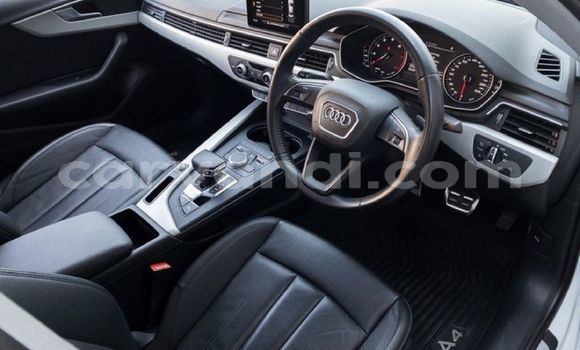 Nunua Ilio tumika Audi A4 Nyeupe Gari ndani ya Livingstone nchini Zambia Nunua Ilio tumika Audi A4 Nyeupe Gari ndani ya Livingstone nchini Zambia