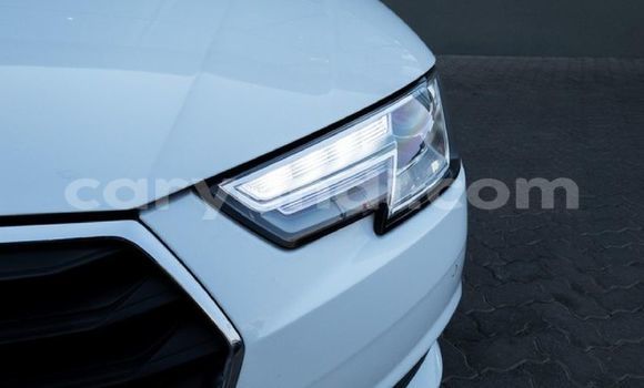 Nunua Ilio tumika Audi A4 Nyeupe Gari ndani ya Livingstone nchini Zambia Nunua Ilio tumika Audi A4 Nyeupe Gari ndani ya Livingstone nchini Zambia