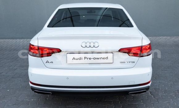 Nunua Ilio tumika Audi A4 Nyeupe Gari ndani ya Livingstone nchini Zambia Nunua Ilio tumika Audi A4 Nyeupe Gari ndani ya Livingstone nchini Zambia