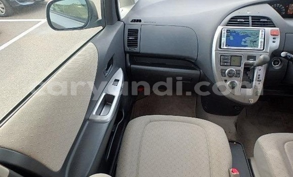 Acheter Import Voiture Toyota Ractis Marron à Lusaka, Zambie Acheter Import Voiture Toyota Ractis Marron à Lusaka, Zambie