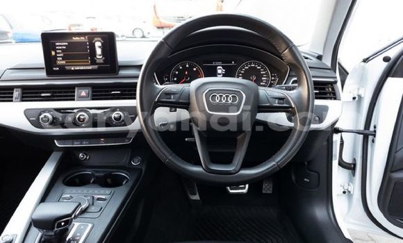 Nunua Ilio tumika Audi A4 Nyeupe Gari ndani ya Livingstone nchini Zambia Nunua Ilio tumika Audi A4 Nyeupe Gari ndani ya Livingstone nchini Zambia