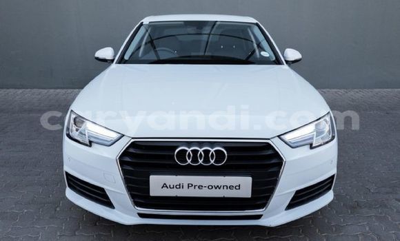 Nunua Ilio tumika Audi A4 Nyeupe Gari ndani ya Livingstone nchini Zambia Nunua Ilio tumika Audi A4 Nyeupe Gari ndani ya Livingstone nchini Zambia