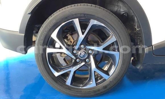 Acheter Occasion Voiture Toyota C-HR Blanc à Chingola, Zambie Acheter Occasion Voiture Toyota C-HR Blanc à Chingola, Zambie