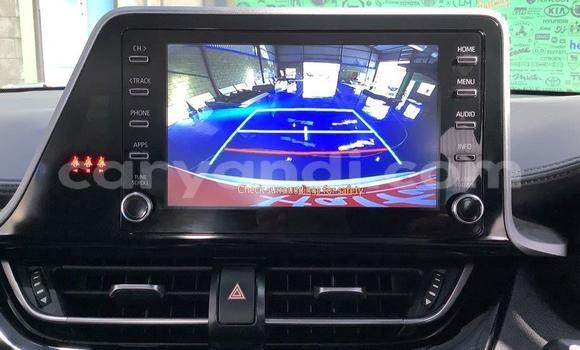 Acheter Occasion Voiture Toyota C-HR Blanc à Chingola, Zambie Acheter Occasion Voiture Toyota C-HR Blanc à Chingola, Zambie