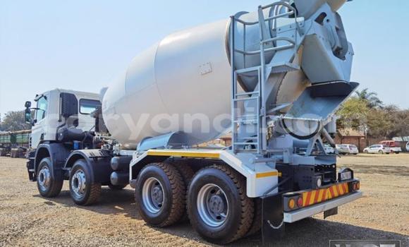 Tenga Tsaru Scania R420 Chena Rori in Chilanga in Lusaka Tenga Tsaru Scania R420 Chena Rori in Chilanga in Lusaka