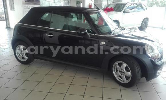 Tenga Tsaru MINI Cooper Nhema Mota in Choma in Southern Tenga Tsaru MINI Cooper Nhema Mota in Choma in Southern