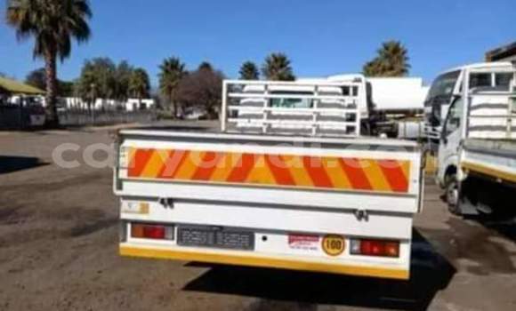 Acheter Occasion Utilitaire Toyota Dyna Blanc à Chipata, Zambie Acheter Occasion Utilitaire Toyota Dyna Blanc à Chipata, Zambie