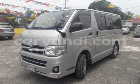 Buy Used Toyota Hiace White Car in Import - Dubai in Zambia Buy Used Toyota Hiace White Car in Import - Dubai in Zambia