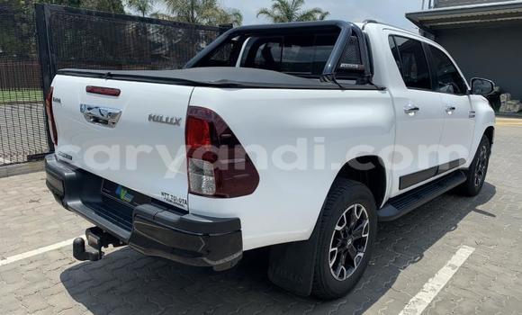 Buy Used Toyota Hilux White Car in Chingola in Zambia Buy Used Toyota Hilux White Car in Chingola in Zambia